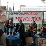 FRANCE : Les lycéens (en colère) descendent dans la rue en nombre (Grève générale de la fonction publique)